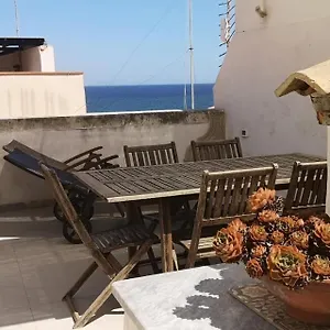 Sea-view Terrace & Bikes Moon Ortigia Casa vacanze